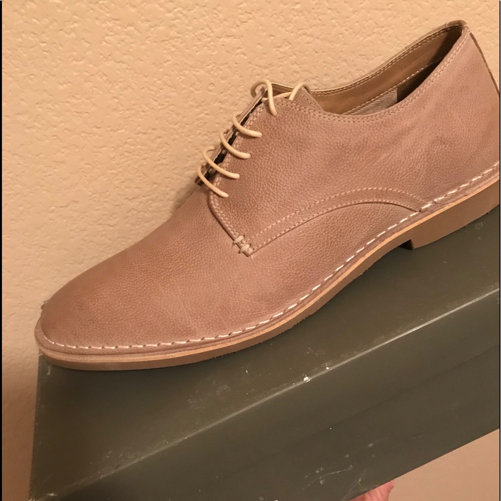 Kenneth Cole dress shoes